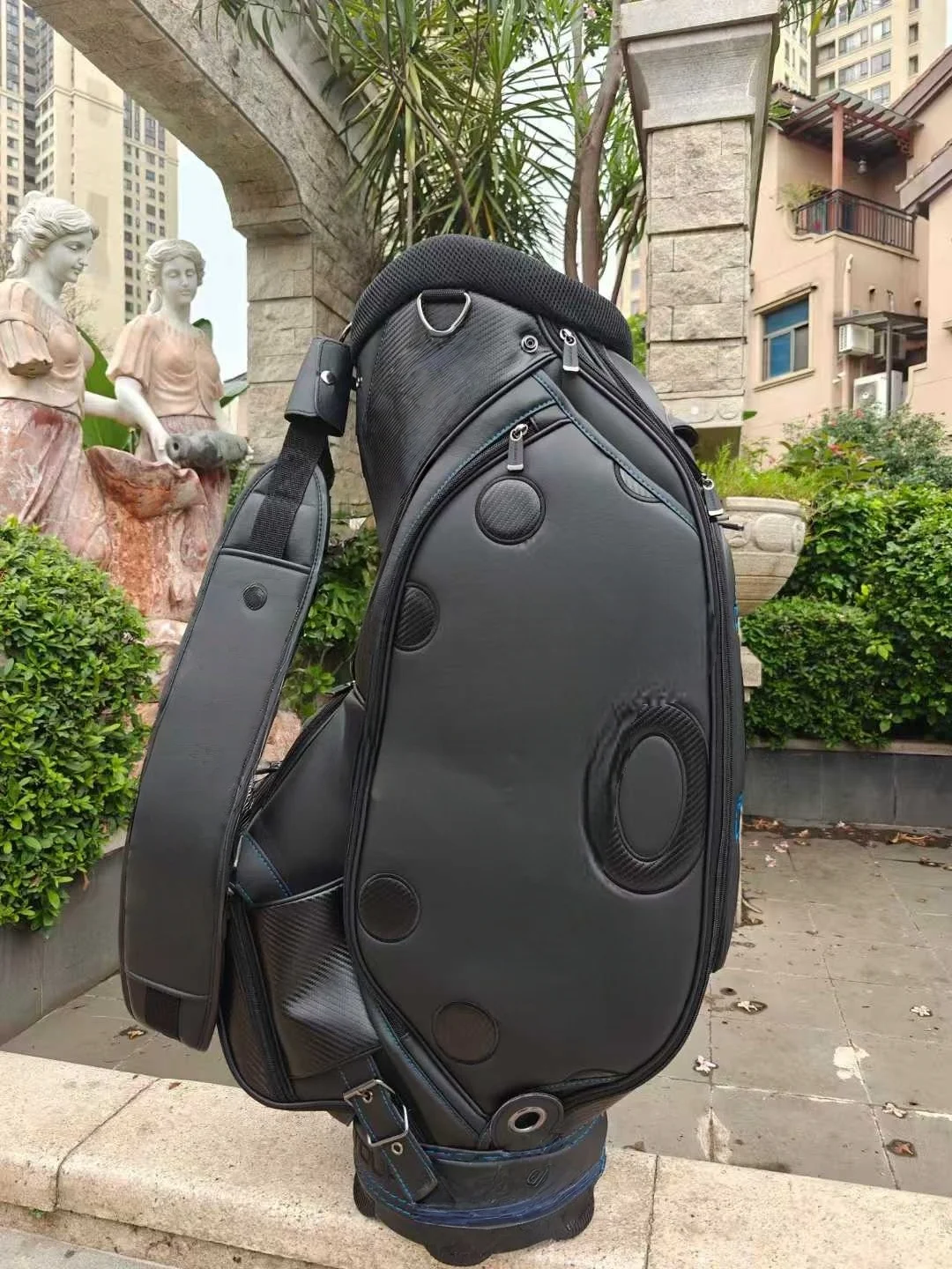 Factory Outlet Portable Lightweight Golf Staff Bag Waterproof PU Material Foldable Design Model Stand