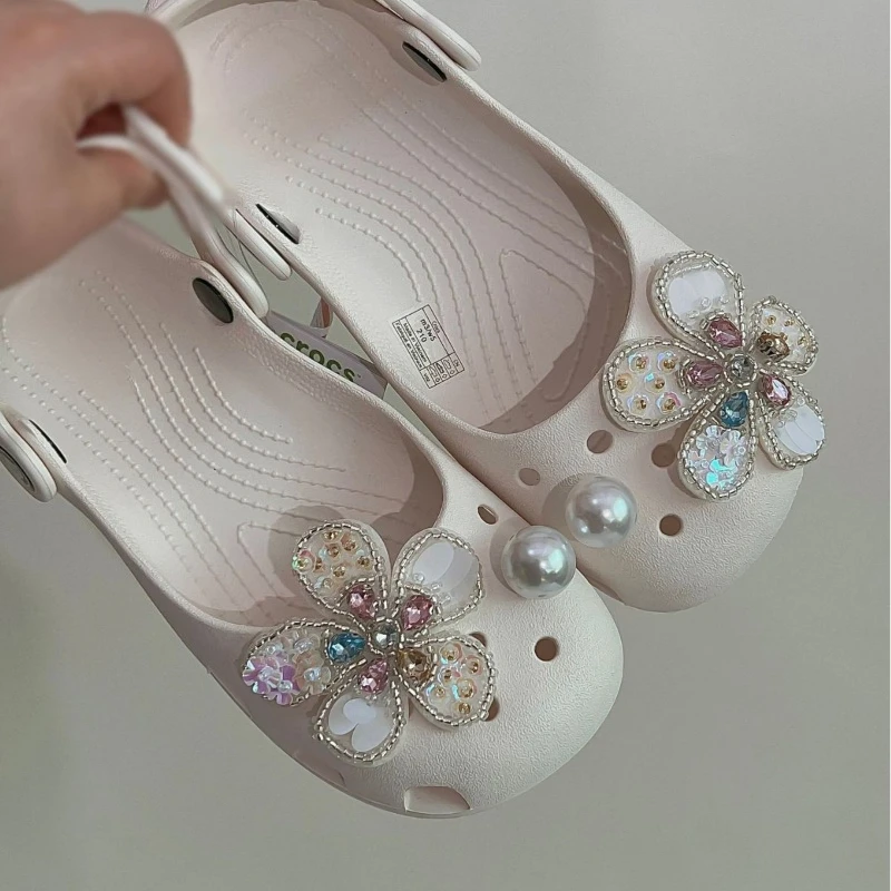 Handmade Beaded & Sequin Embellished Lily Floral Pearl Shoe Charms Set DIY Ballet Clogs Sandals Decoration Jewelry Accessories