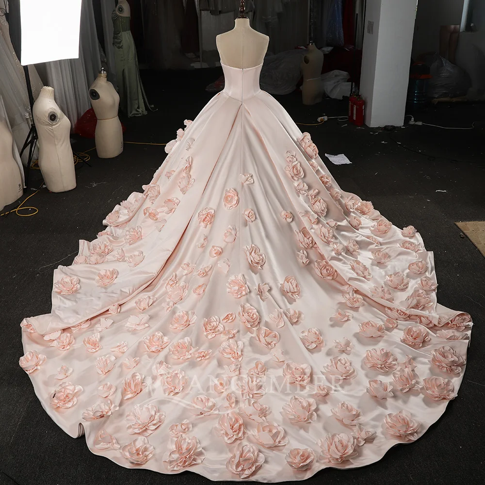 Princess Applique Quinceanera Dresses Strapless Birthday Party Ball Gowns Customized Contrast Color vestido-de-15-dorado