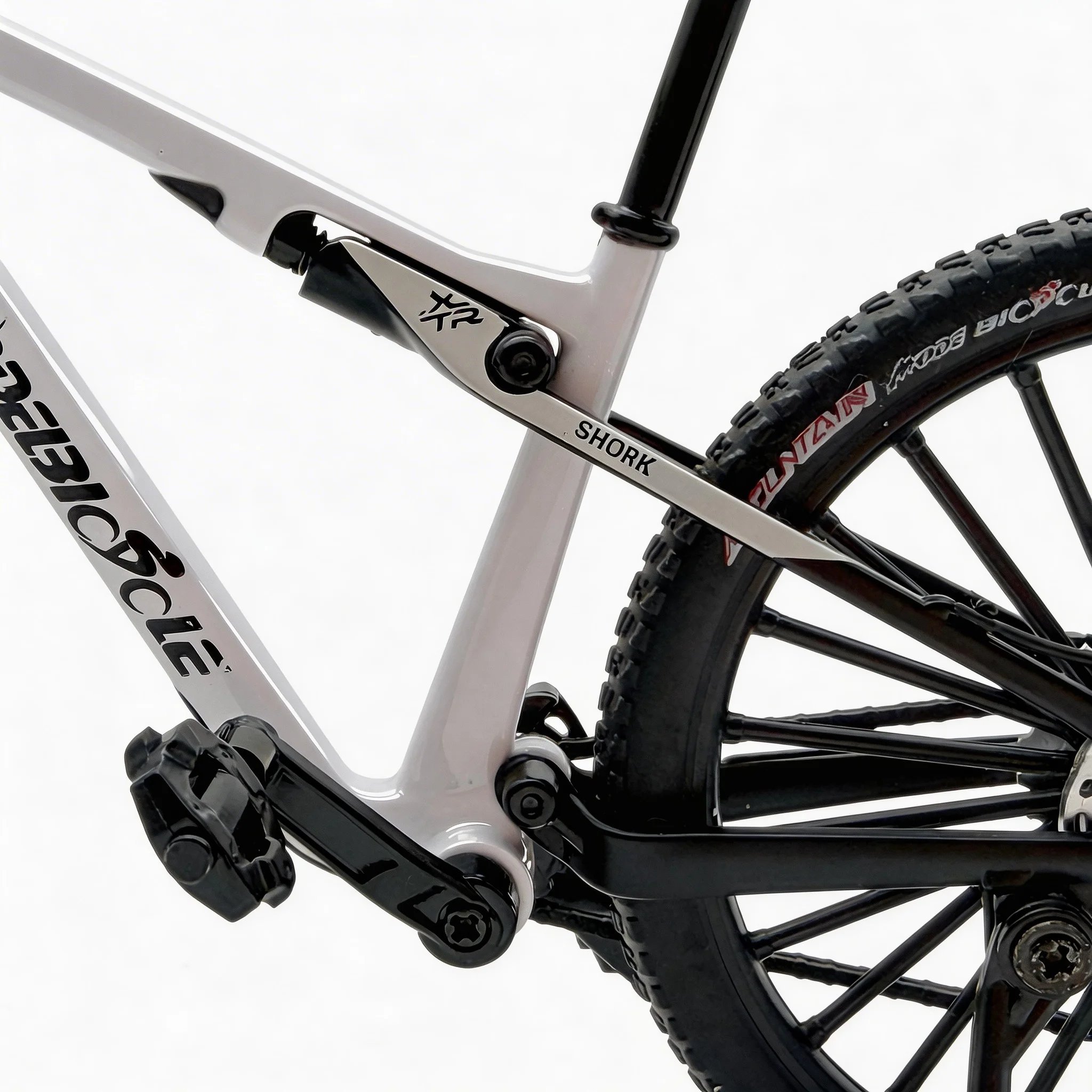 1:8 Model Alloy Mountain Bicycle Diecast Metal Mountain Bike Bend Road Fold Racing Bicycle Simulation Gift Toys for Children