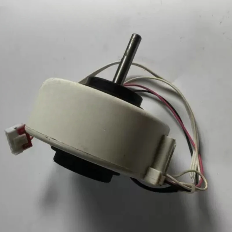 

The motor YDK-30-4P2-2 30W fan motor in air conditioner rotates forward.