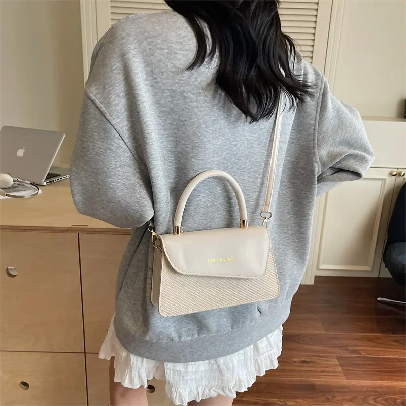 Women Small Square Shoulder Messenger Bag High End Fashionable Portable Crossbody Handbag Trendy Design Premium Quality view 3
