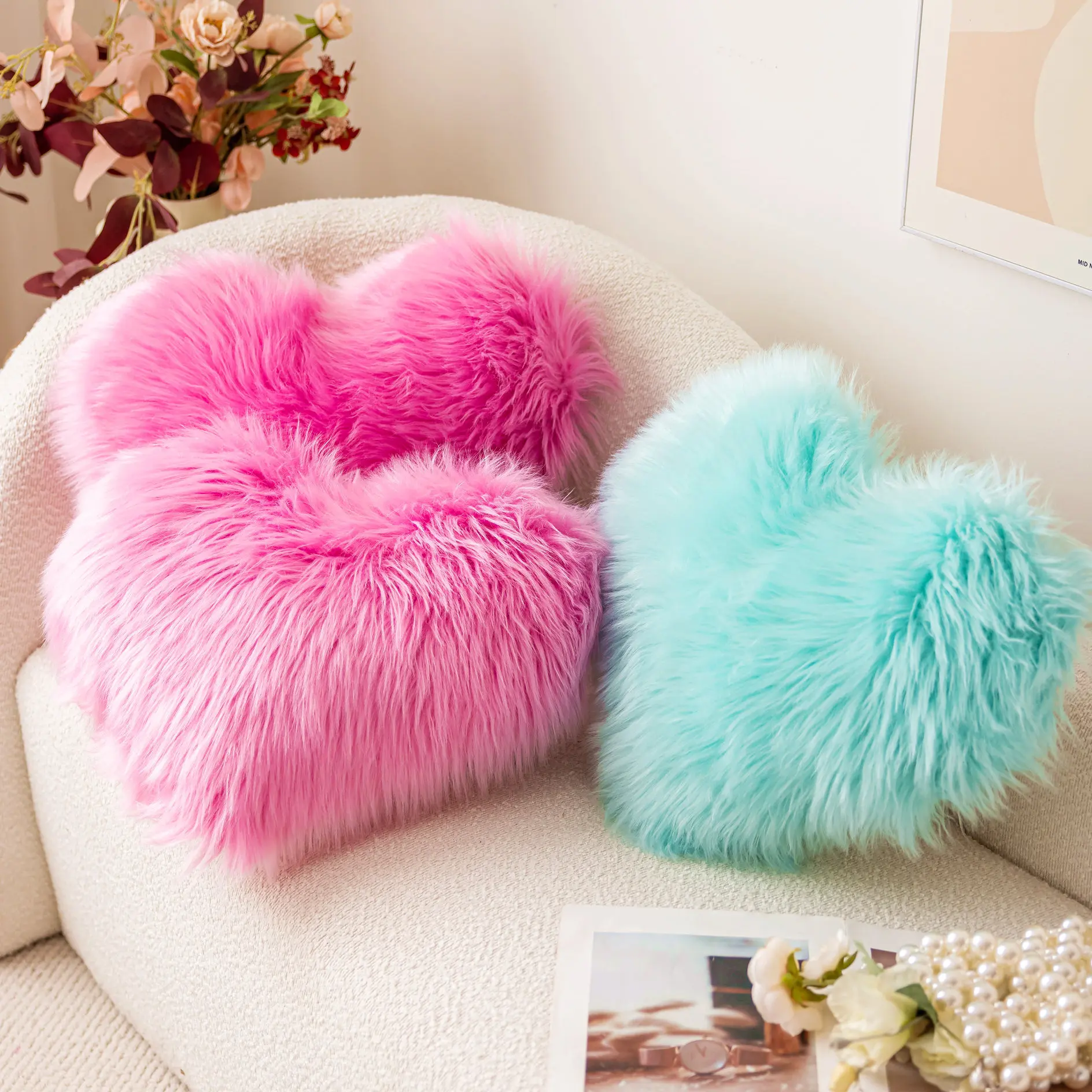 Heart Shaped Imitation Rabbit Fur Plush Throw Pillow Solid Color Plush Living Room Sofa Cushion Study Bedroom Decorative Pillow