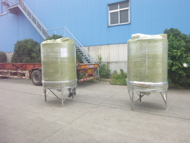 2025 خزان معالجة المياه المستطيل الذي يمكن أن يحمل 6000 لترًا، مع وعاء ضغط للاستخدام المنزلي أو المزرعة.