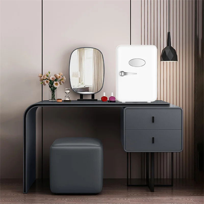 ثلاجة صغيرة الجمال الكهربائية الثلاجة ماكياج 4L المحمولة للسيارة والمنزل سطح المكتب الباردة والساخنة الاستخدام المزدوج الفريزر 220 فولت 12 فول...