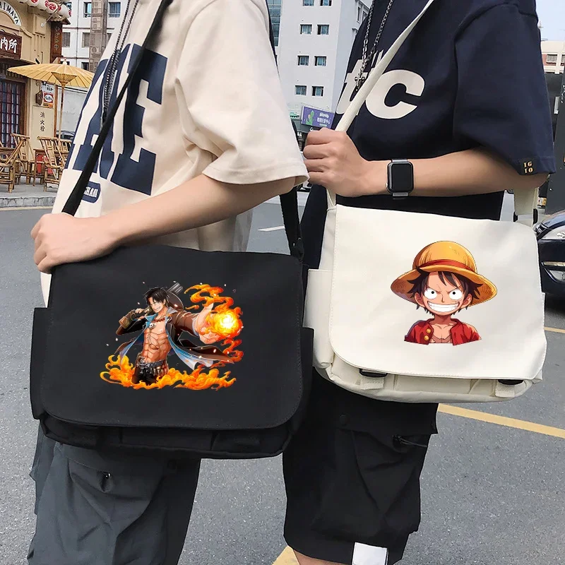 

One Pieces Simple Messenger Bag Anime Luffy Japanese College Student School Book Bags Casual Women Man Crossbody Pack Gifts