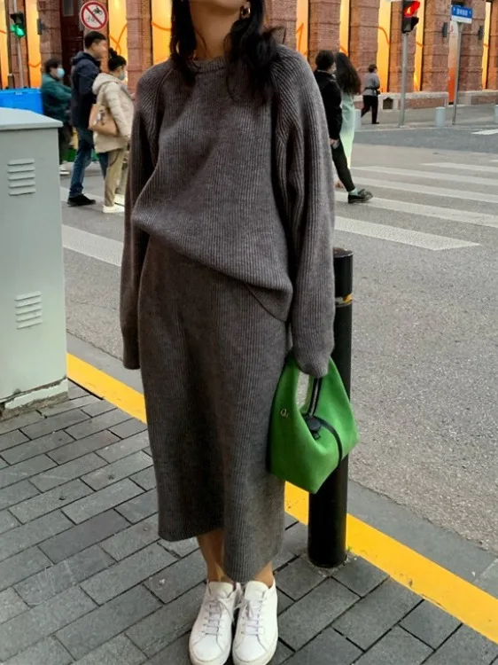 

Faionable ey Set Sweet Cool Two-Piece Salt System ort plus Size Women's Sweater And Skirt Ensemble Winter 2025