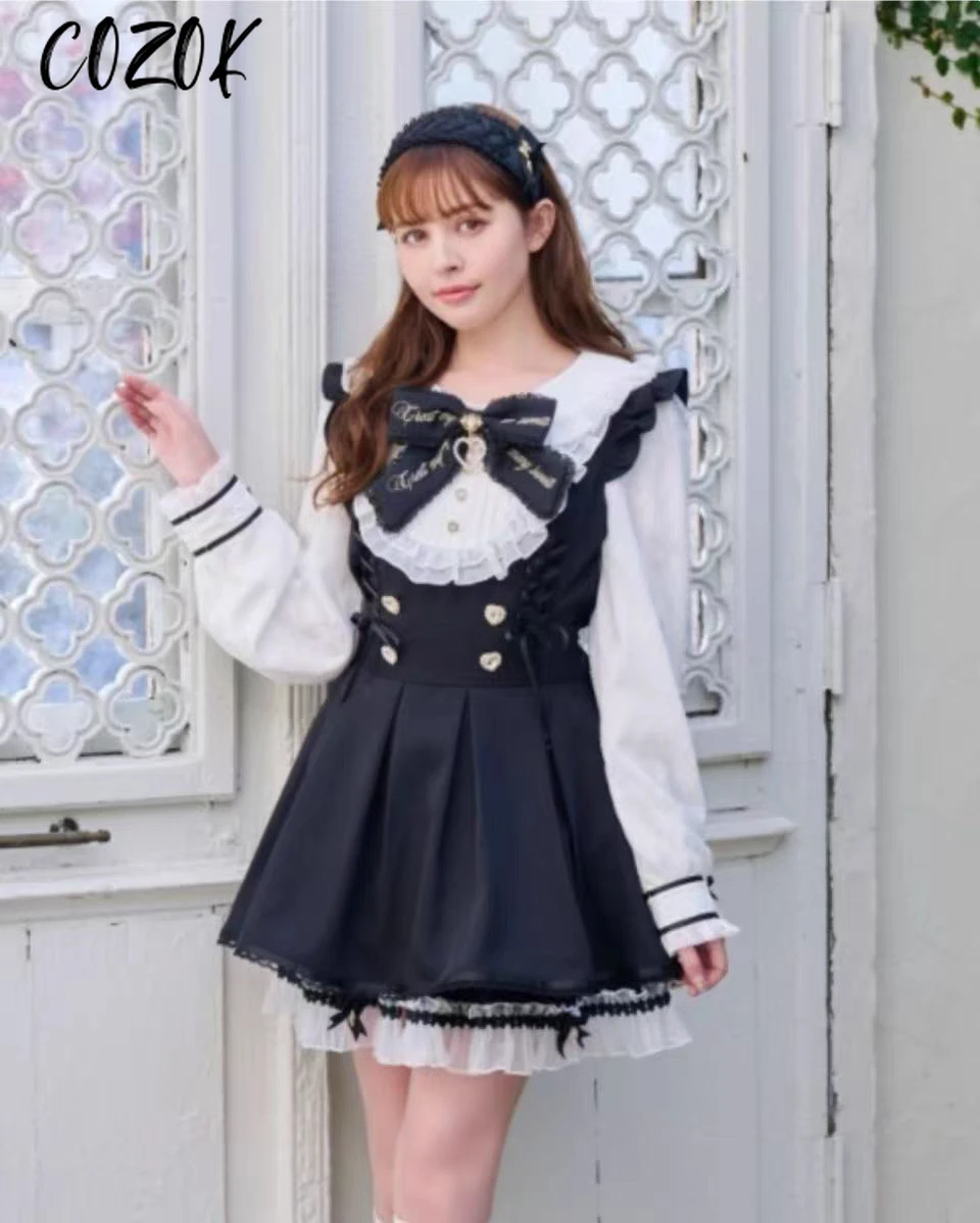 Zweiteiliges Set im japanischen Massenproduktion im Lolita-Stil, Dienstmädchenkleid, Puppenkragen, lange Ärmel, schmale Kuchen-Spitzenkleider und Shorts-Anzug