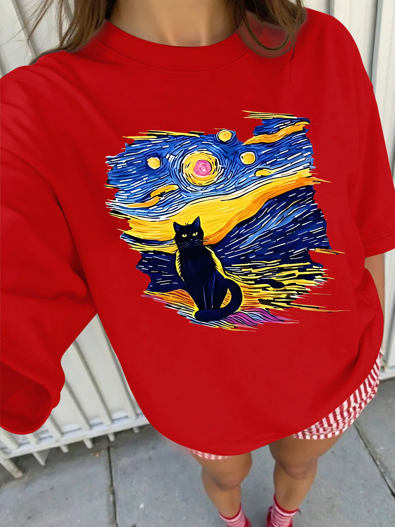 プラスサイズのカジュアルアートをテーマにしたTシャツ、半袖、ユニークなプリント