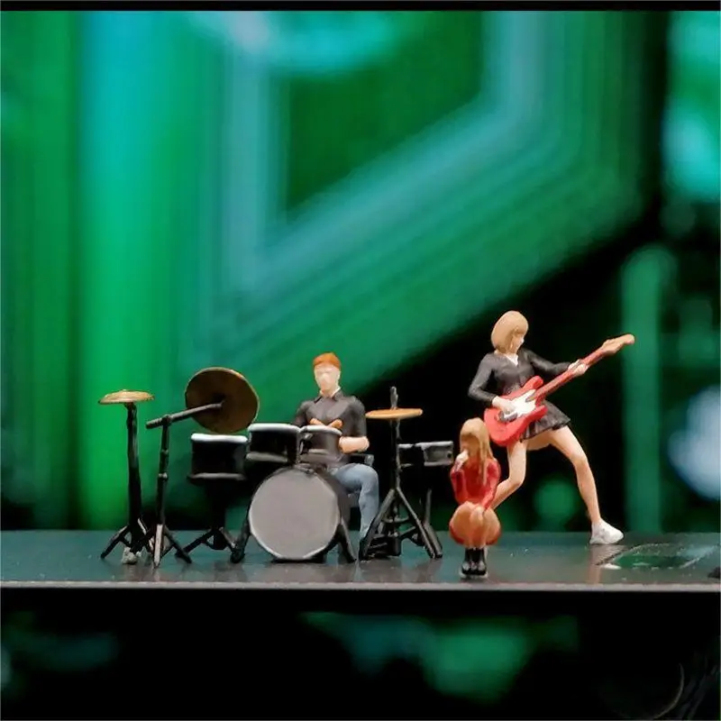 1/64 Bilancia Figura Band Cantante Modello Resina Figure In Miniatura Diorama Minifigure Scene di Garage FAI DA TE Giocattoli Artigianali Da Collezione