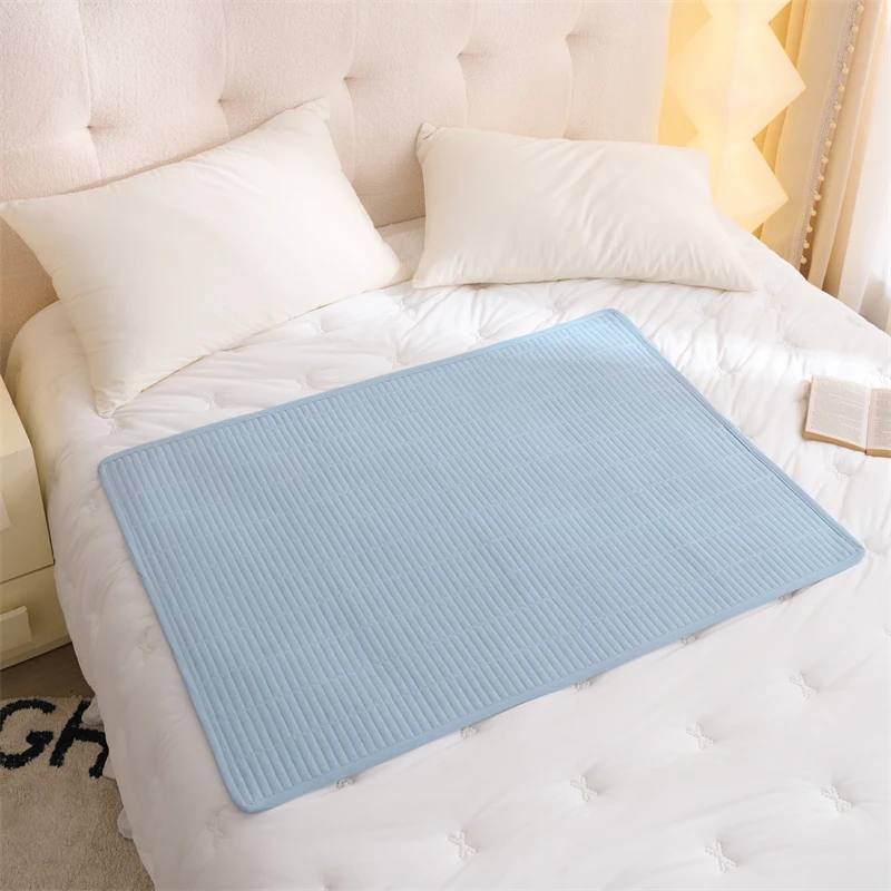 Non-Slip Waterproof Bed Pad Reusable Washable Incontinence Underpad Heavy Absorbent Leakproof Mattress Protector for Bed Couch