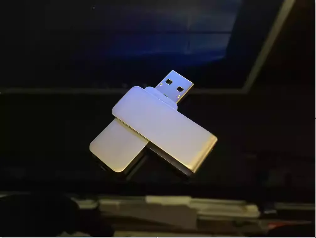 2246XT G2 Solid-State USB Drive with CNC-Machined Housing 4K WTG High-Speed Motherboard