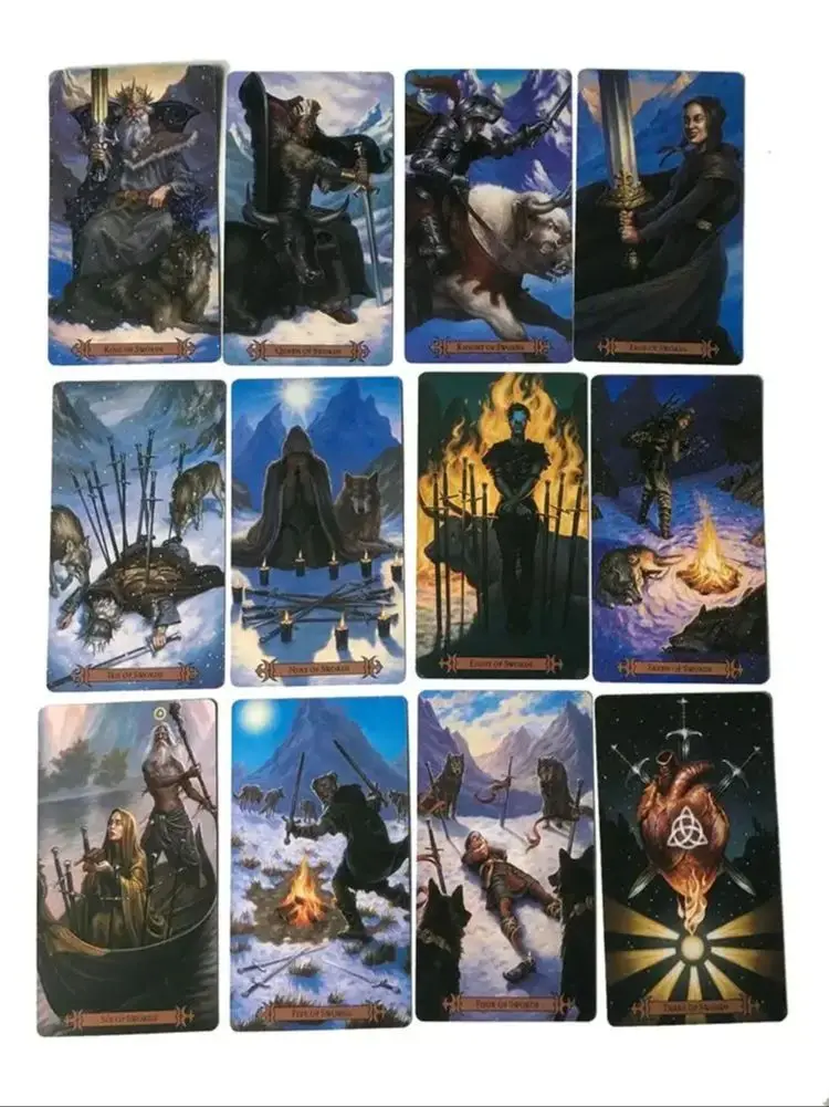 

Художественные работы в стиле таро, сочетающие элементы сказочного мира