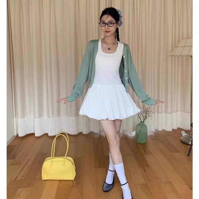Hepburn White Suspender Flower Bud Dress New Spring and Summer A Small Stature High-end Feel Paired with A Fluffy Short Skirt