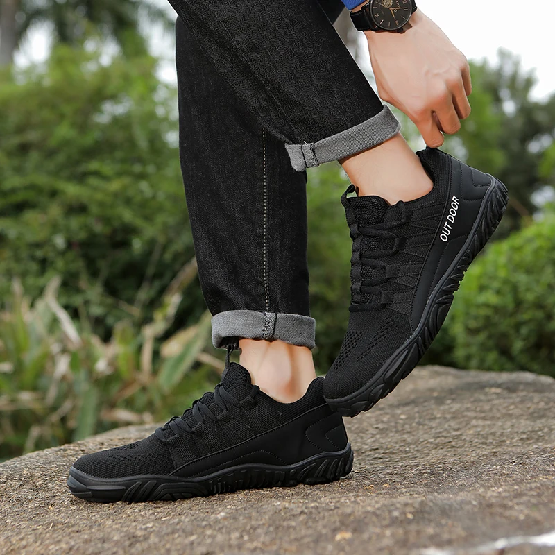 New Casual Shoes Plus Size Lightweight  Versatile  Simple  Anti Slip Wear Resistant  Breathable Couple Outdoor Sports Shoes