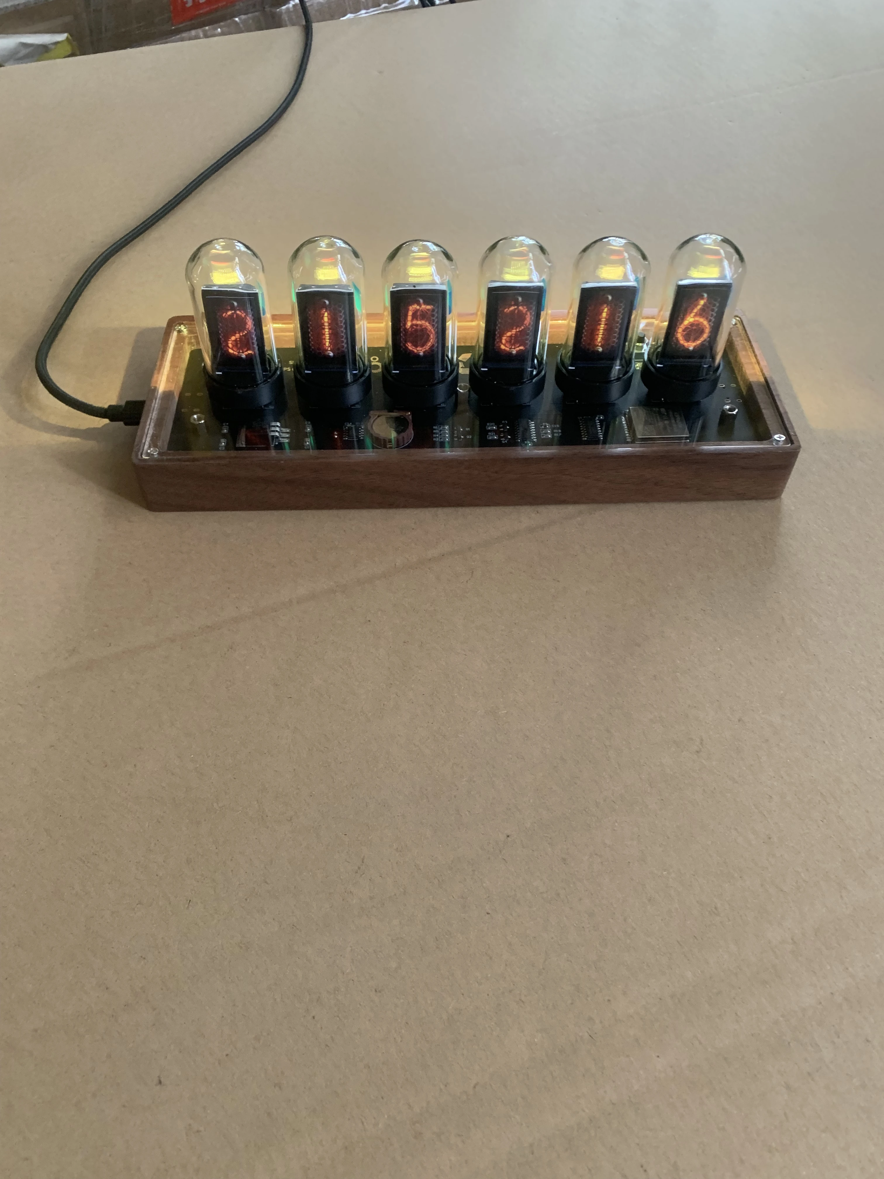 Cyberpunk Zegar Biurkowy IPS Elektroniczny Cyfrowy Zegar Nixie Nowoczesny Jadalny Wyświetlacz Zdjęcia Wielofunkcyjny Zegar Nixie Tube