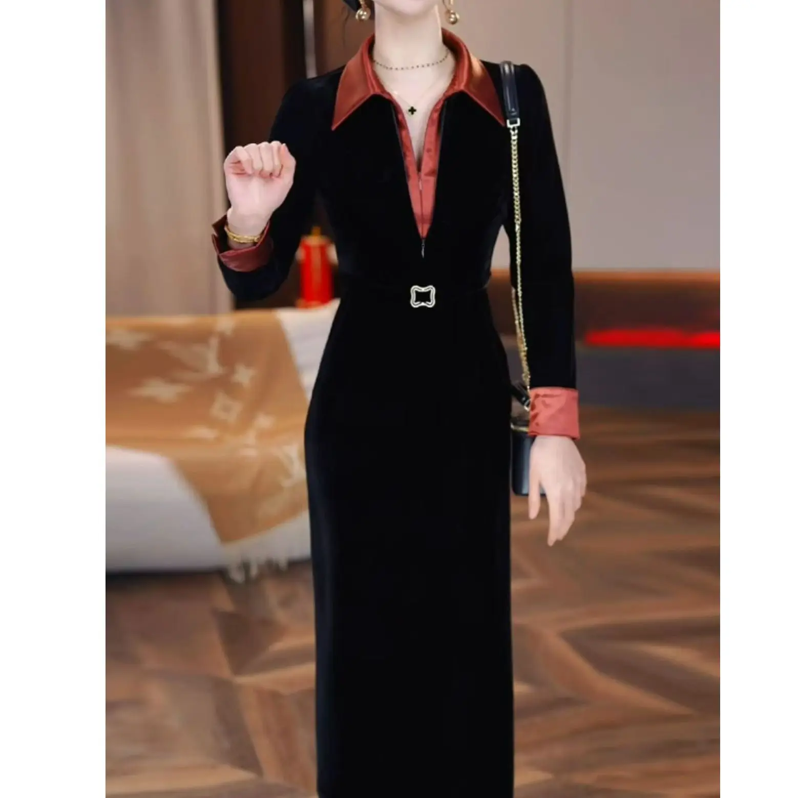 เดรสยาวปานกลางแฟชั่นทันสมัยอเนกประสงค์และสง่างาม คอลเลคชั่นใหม่สำหรับผู้หญิง ฤดูใบไม้ผลิและฤดูใบไม้ร่วง ปี 2025 ดีไซน์ตัดสี