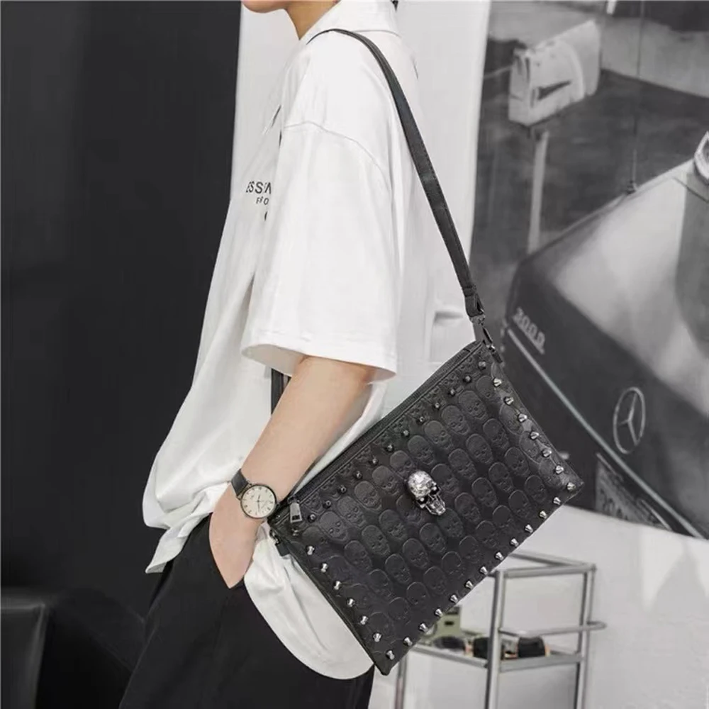 Annmouler Luxury Handbag for Unisex Punk Style Clutch Bag Skull Envelop Bag Men's Casual Purses Fashionable Women Bag
