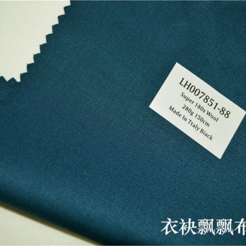 

The suit is made of fine-spun high-count solid color dark blue sapphire iron fabric for trousers and skirts