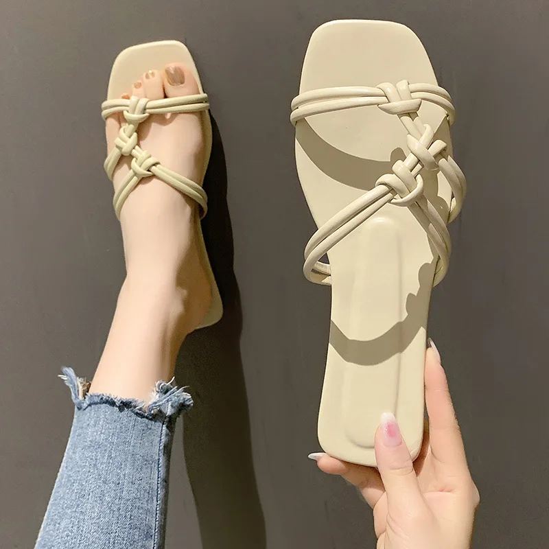 Women Slippers Sexy Flats Heel Outdoor Slides Women Summer Shoes Sandals Female Square Toe Slipper Designer Slippers Size 42