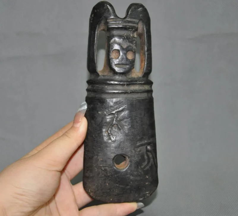 

7'' China Hongshan Culture Meteorite iron carve Feng Shui skull Skeleton jade bi
