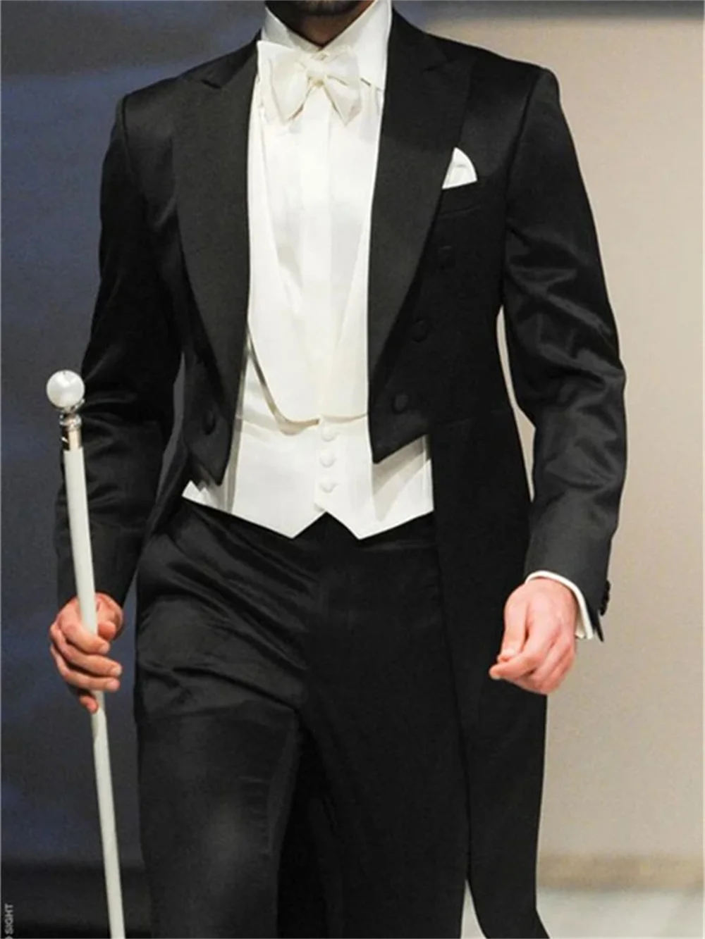 3 Pieces Italian Gentleman Style Wedding Man Long Tail Coat Groom Prom Tuxedos Formal Mens Suits (Jacket +Pants +Vest)