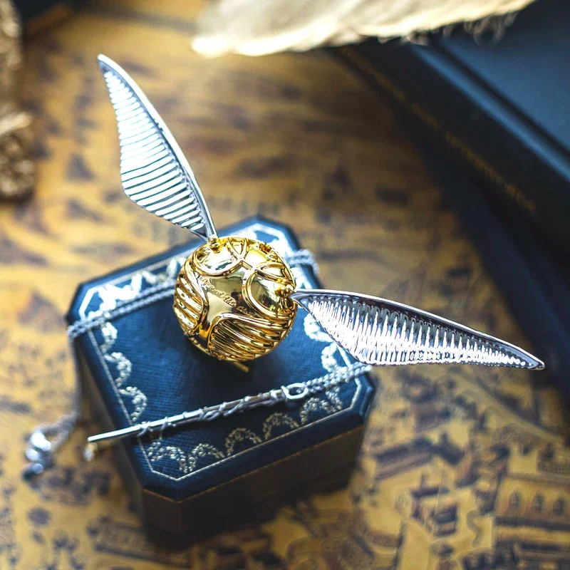 Creative Gold Snitch Series Ring Box Proposal Mystery Luxury Metal Jewelry Storage Box Case Wedding Rings Cute Wings Girl Gift