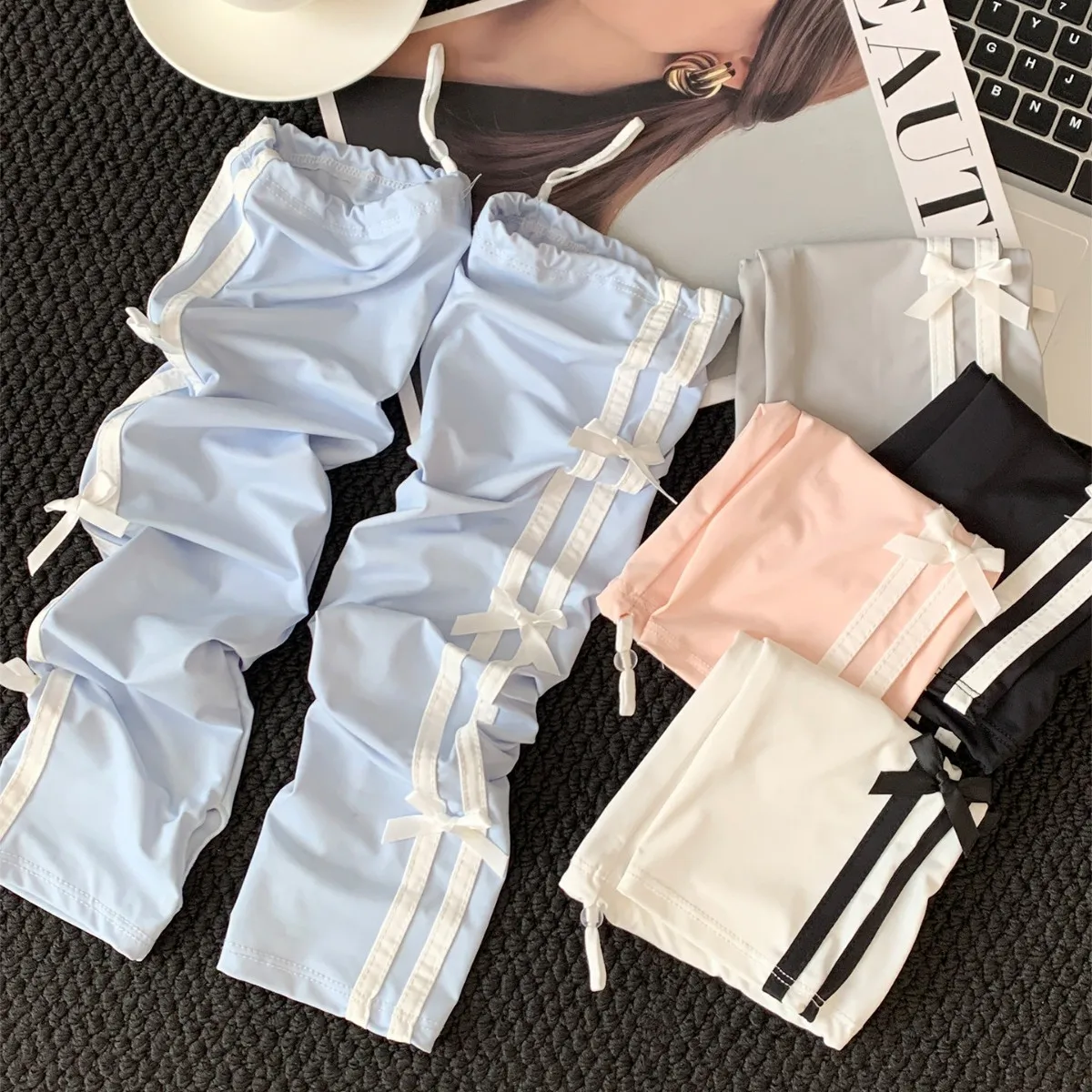 2026 Summer New Women’s Lightweight, Breathable, UV-Protective Outdoor Cycling and Driving Oversized Sun-Blocking Ice Sleeves
