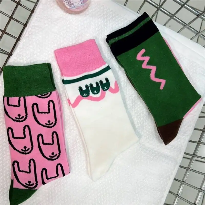 1/3 Paar Frühlingsmode, lässig und bequem, vielseitige lange Röhrensocken für Damen, schweißabsorbierende und atmungsaktive Damensocken