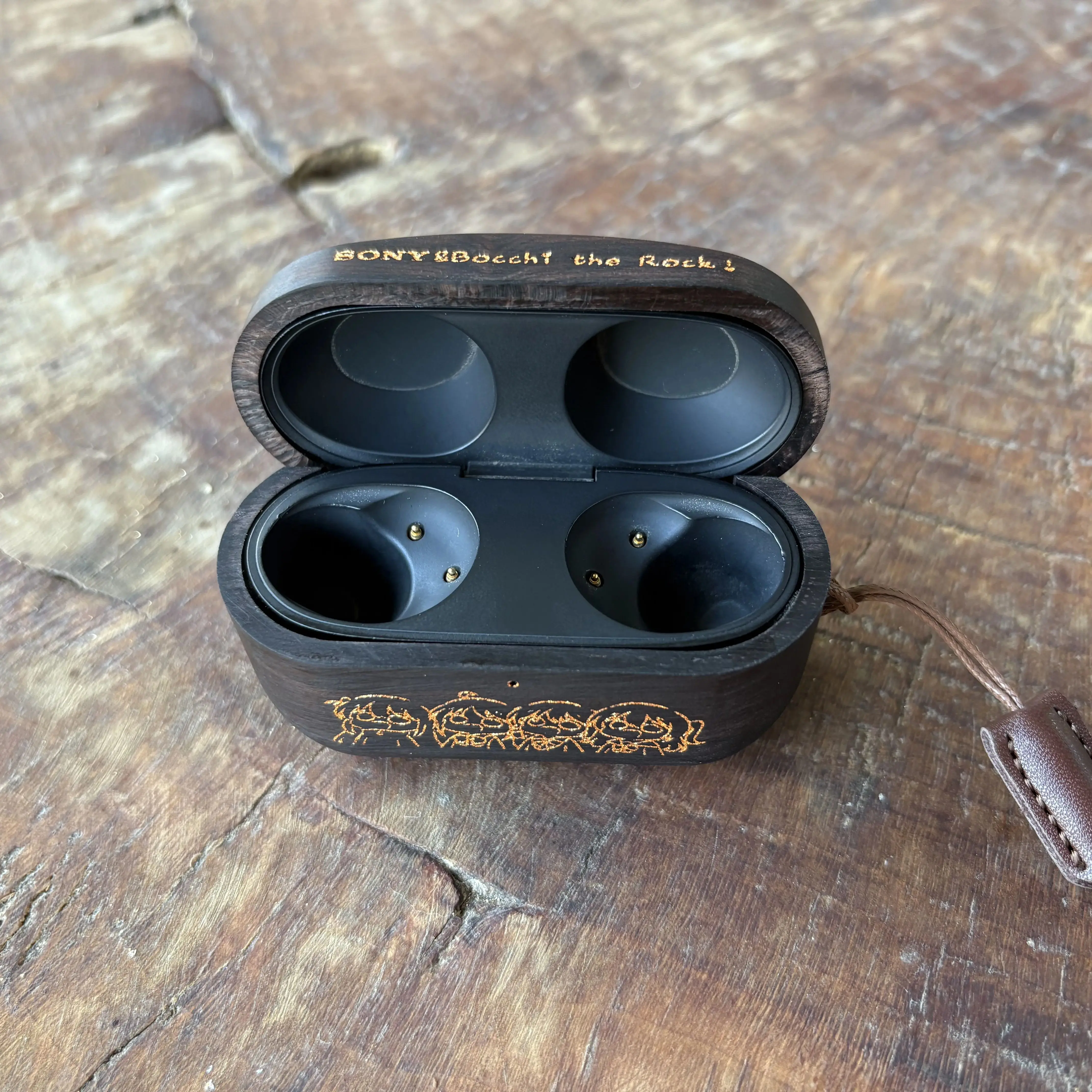 

Handcrafted Ebony Wood Cover for Sony WF-1000XM5 – Luxury Full Protective Case for True Wireless Earbuds