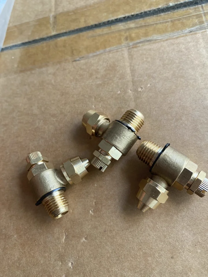 FOR Yutong, King Long Higer Golden Dragon Ankai Shenlong bus parts school bus door pump speed adjustment nut connection M12M13