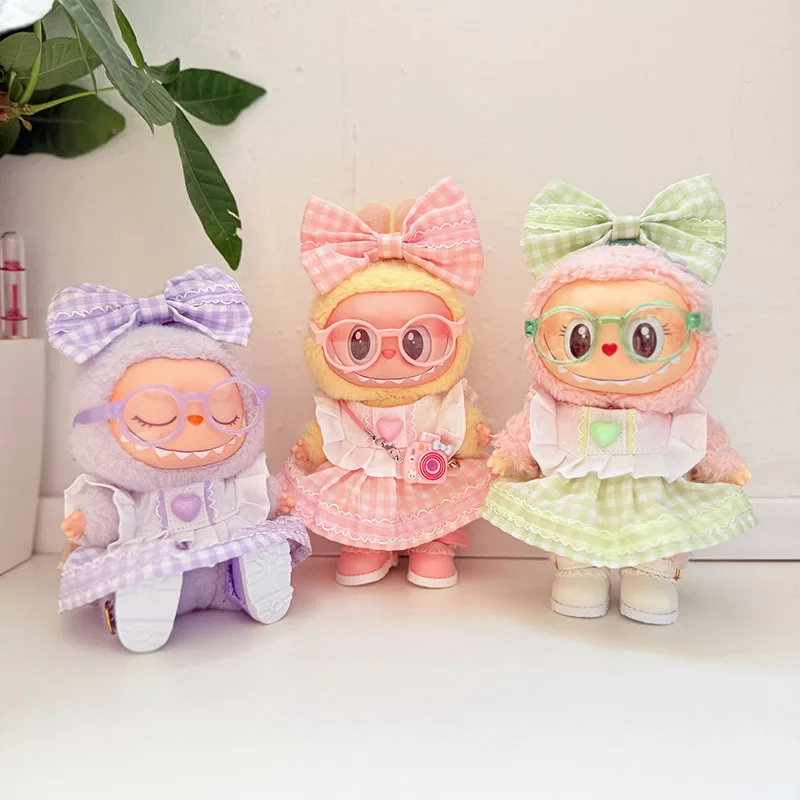 

Кукольный наряд только для 1-го 3-го поколения, 15/17 см, платье LABUBU в клетку с сердечками и очками, аксессуары для камеры, праздничный наряд, подвесной аксессуар