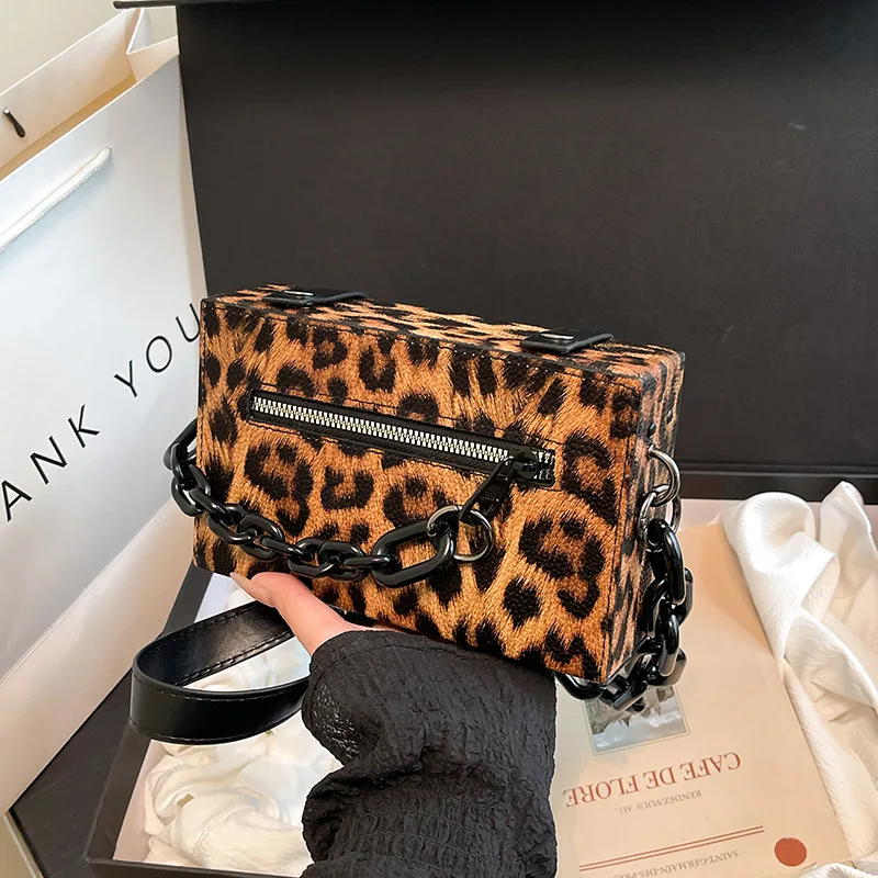 

Leopard Print Women's Handbag Shoulder Bag Crossbody Bag Gift for Girls Purses Bags for Women