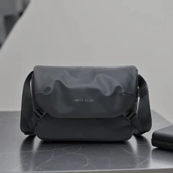 Waterdichte Crossbody Tas Heren Grote Capaciteit 15-inch Laptop Mode Schoudertas Effen Zwart Licht Draagbare Anti-diefstal Rits Tas