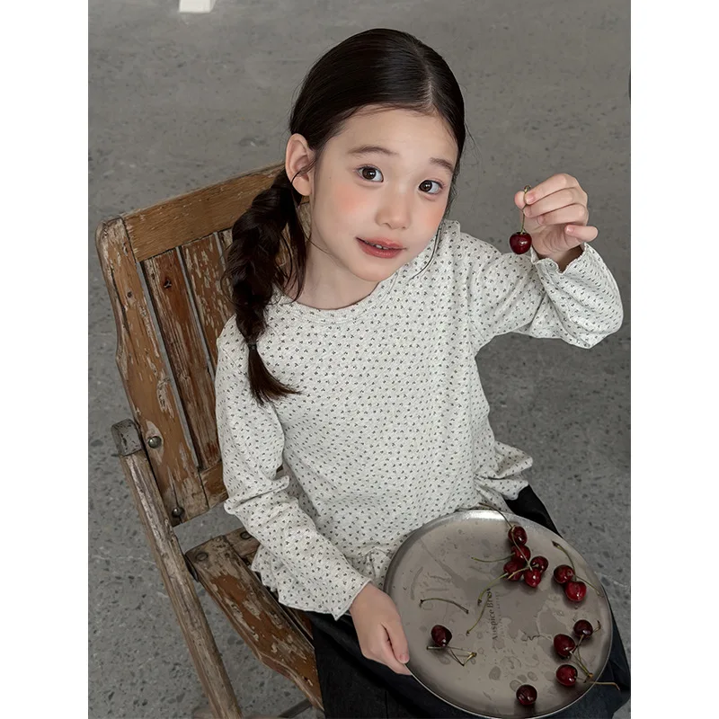 Korean-style Kids Long-sleeved Base Shirt with Floral Ear Flaps and Lace Trimming, Paired A Top Featuring A Delicate Ruffle Hem