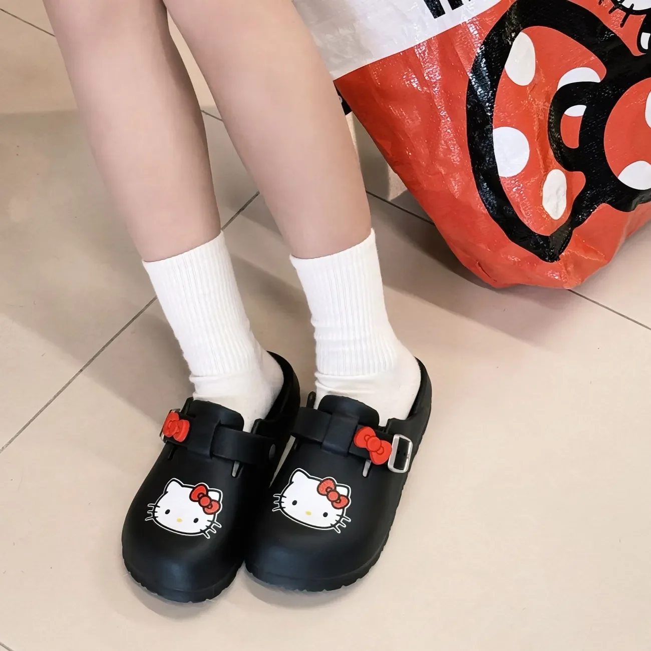 

Kawaii Sanrio Hello Kitty Anime Cute Summer Thick Bottom Heightening Soft Elastic Non Slip EVA Slippers for Women and Girls Toys