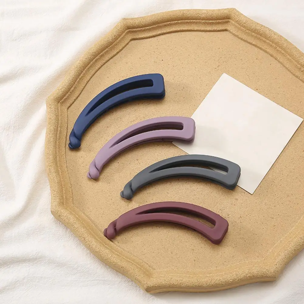 

Durable Hair Clip Elegant Women's Horsetail Hair Claw Clip Banana Shape Head Accessory Simple Plastic Back Hairpin for Stylish