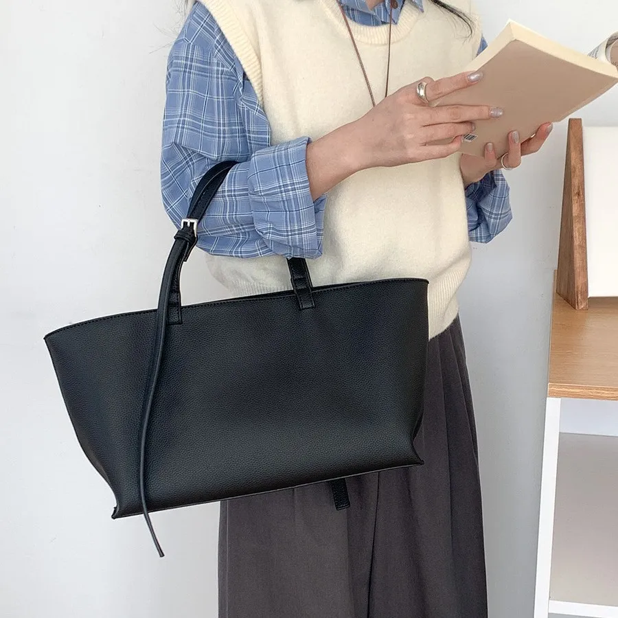 

Модная корейская версия простой сумки через плечо большой вместимости, женская сумка из искусственной кожи, повседневная сумка-тоут для ежедневных поездок