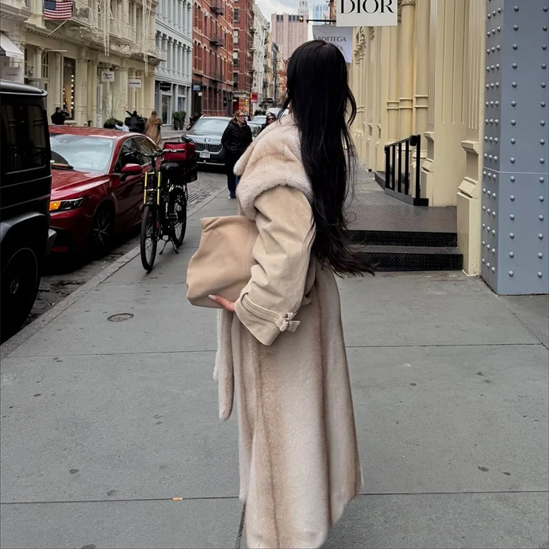 معطف أنيق عتيق من القطيفة أنيق ومتطور خالد معطف نسائي ريترو دافئ دافئ سميك للشتاء والخريف ملابس خارجية للنساء