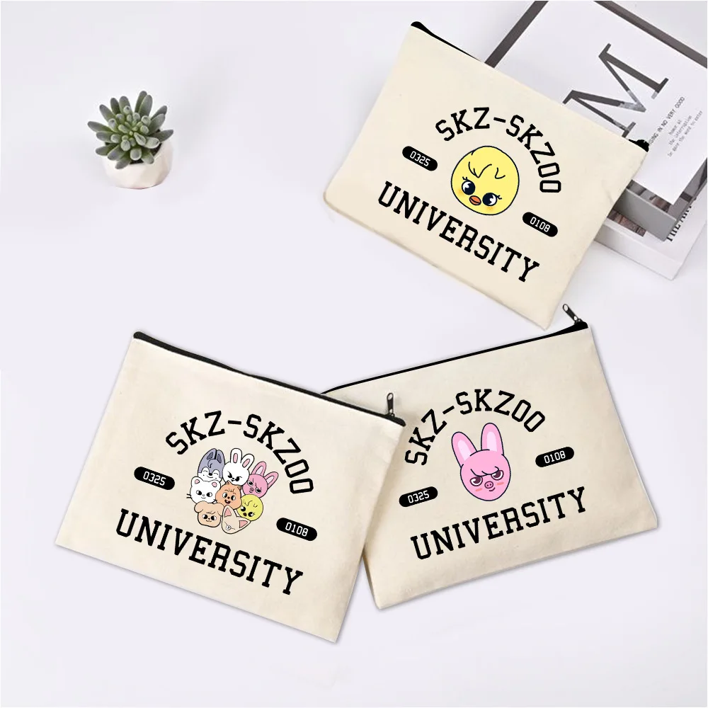 

Cross-border foreign trade Stray Kids Skzoo cartoon plush canvas pencil case student stationery bag makeup storage bag