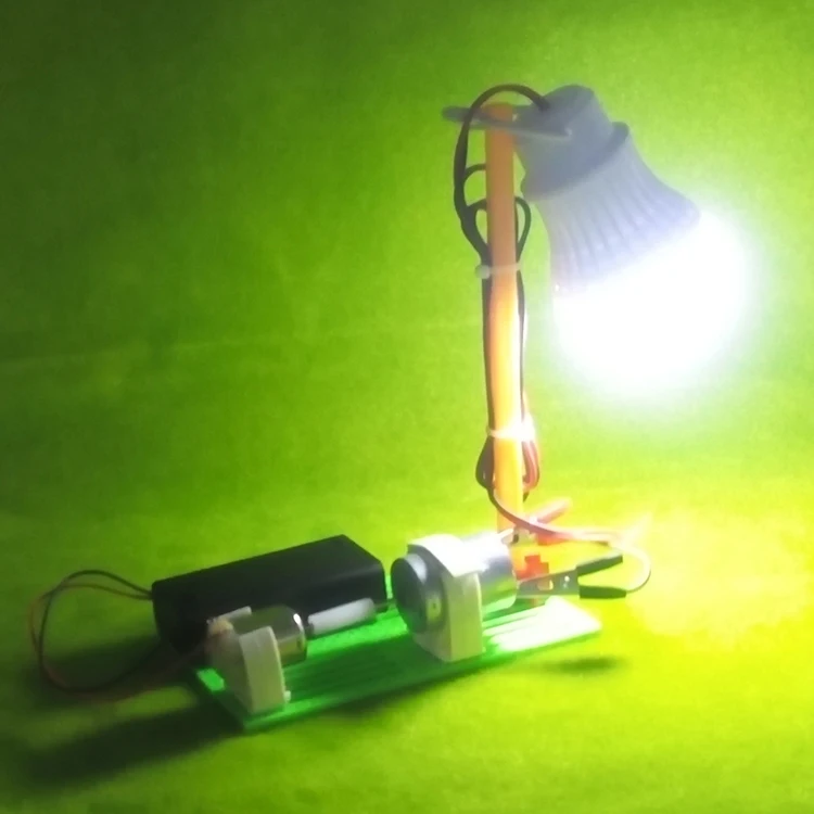 Primary school students science physics experiment toy energy conversion demonstration small invention making handmade diy mater