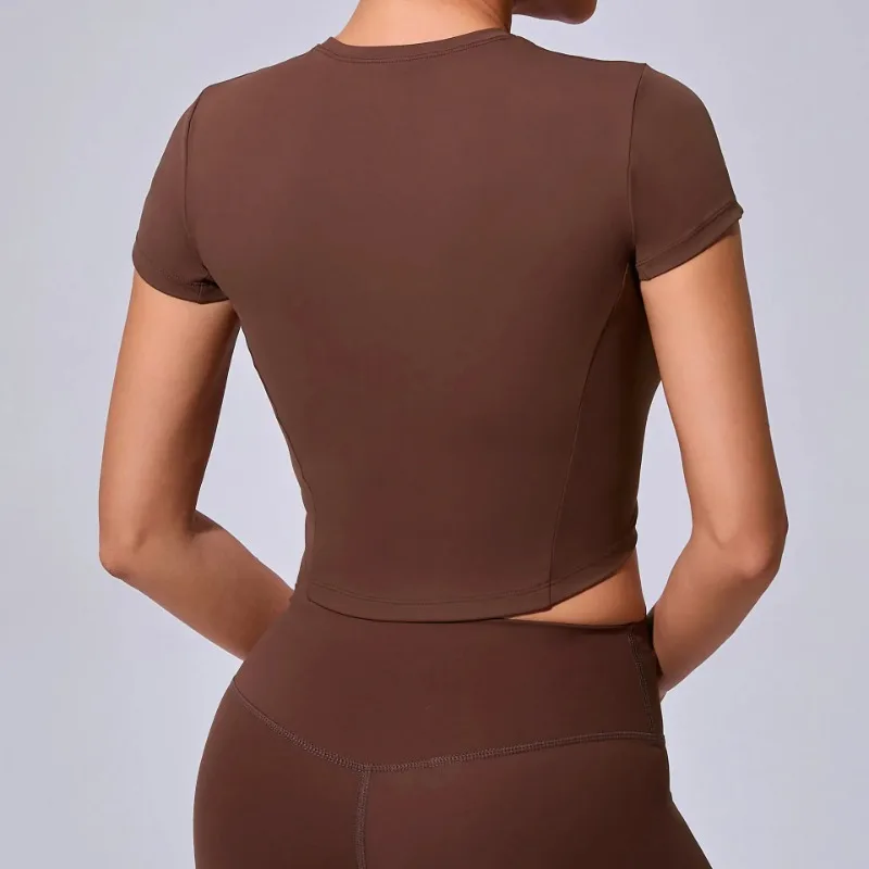 المرأة اليوغا المحاصيل الأعلى قصيرة الأكمام سريعة الجافة تنفس تجريب رياضة اللياقة البدنية رياضية أكتيفيوير مريحة تي شيرت رياضي 2025