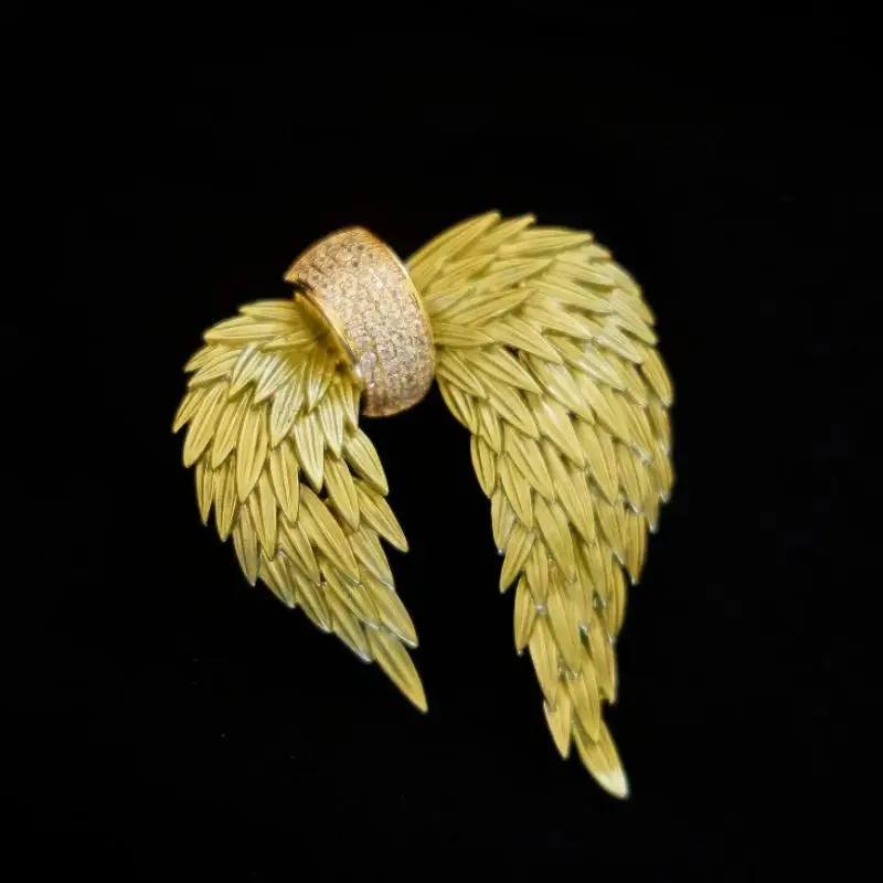 Alloy Feather Wings Fashion Brooch Rhinestone Inlaid Unisex Trendy Pin for Daily Commute Outfit Bag Jewelry Gift