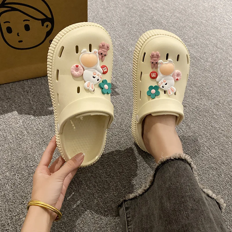 

New Sandal Slippers DIY Cute Cartoon Clogs Women Mules Summer Beach Sandals Cave Hole Female Garden Shoe For Students Girls