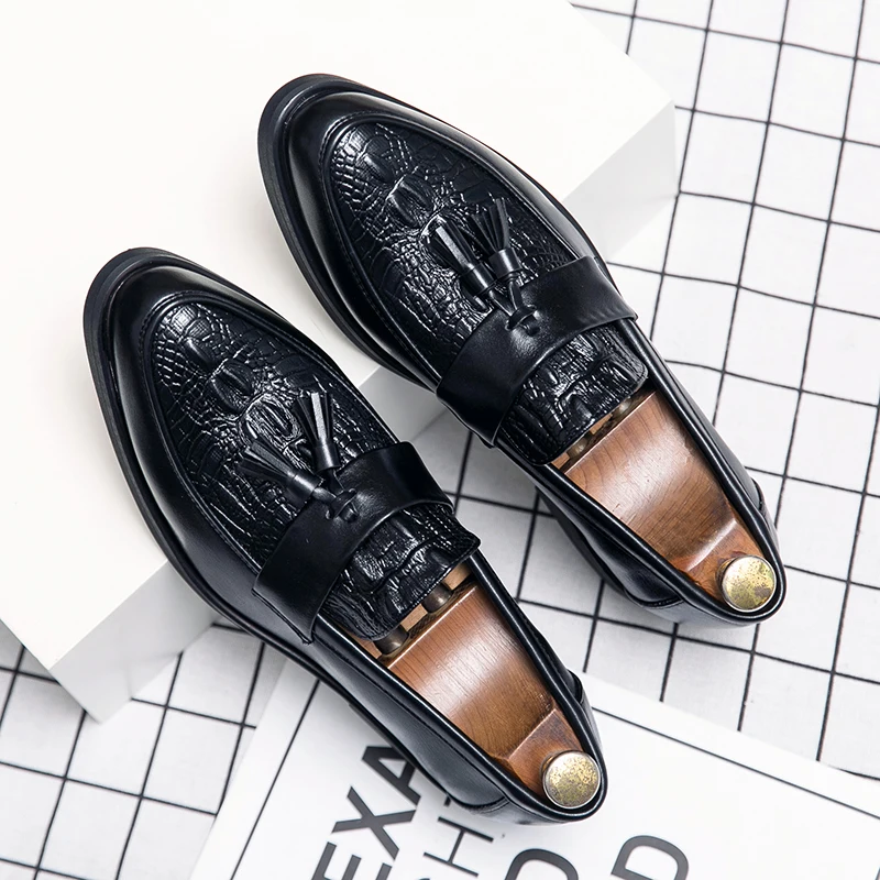 Luxury Trend Designer New Men's Pointed Leather Wedding Shoes Male Penny Loafers Formal Dress Footwear Zapatos Hombre