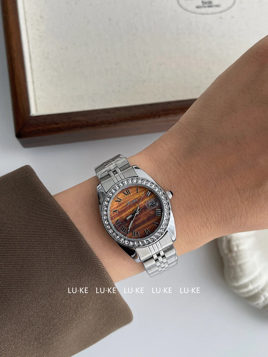 ساعة نسائية أنيقة، سوار فولاذي دائري فضي، طراز عتيق، ساعة كوارتز نسائية، ساعة كوارتز عصرية، هدية نسائية.