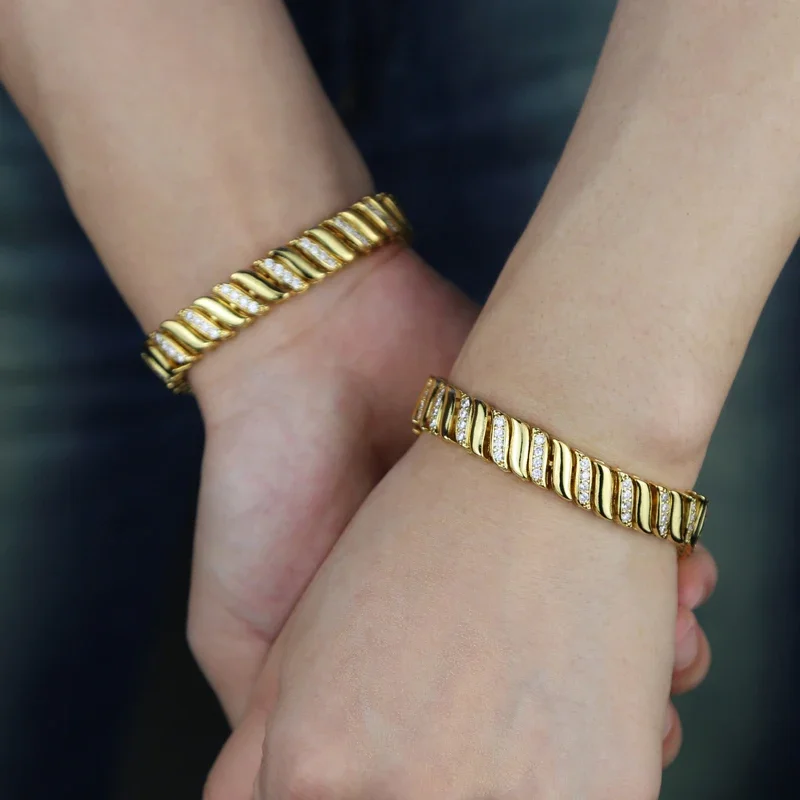 High Quality Micro Pave Bling Cz Unisex Snake Chain Necklace Choker Herringbone Gold Color Fashion Jewelry Women Men