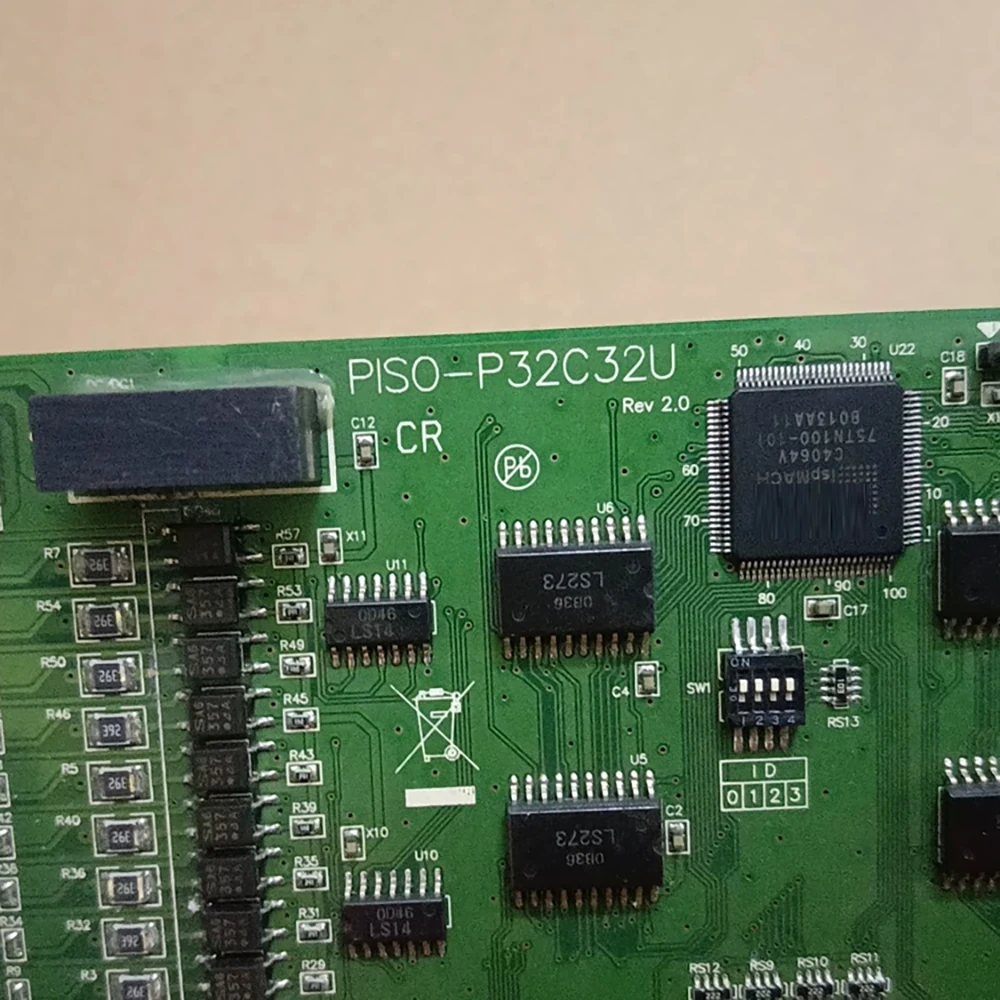 

PISO-P32C32U 32-channel output data acquisition card
