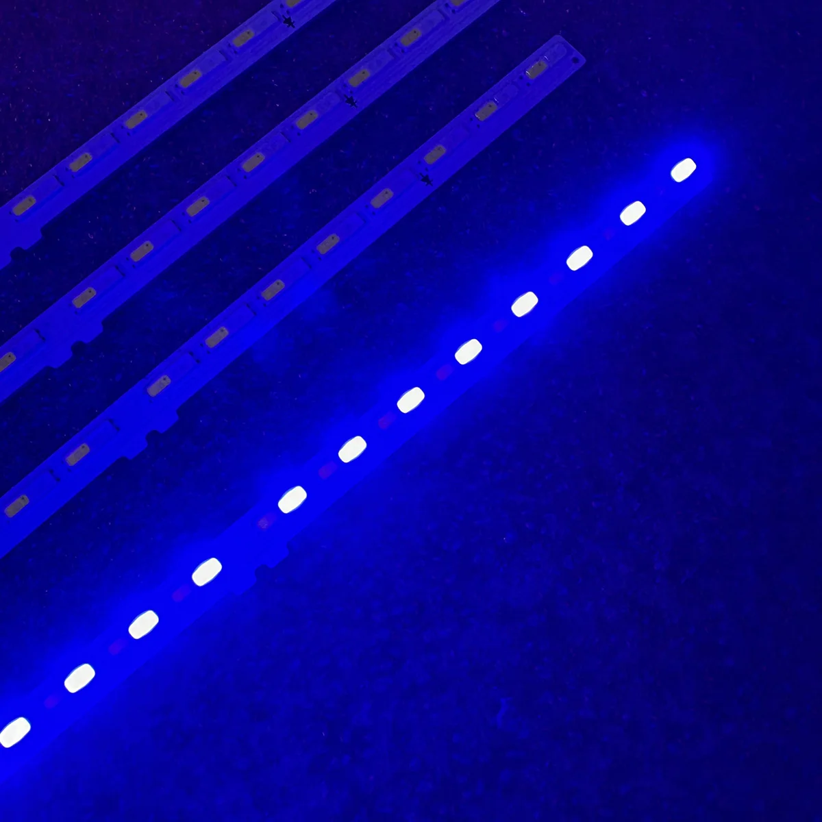 LED QE85Q7 85Q60A 85Q60AA 85Q70AA QN85Q70AA BN96-52583A ES85SVQFPBGA54 Q60/70A_STC850A08 AU8K/9K_STC850A09_7020_2IN1_52LEDs