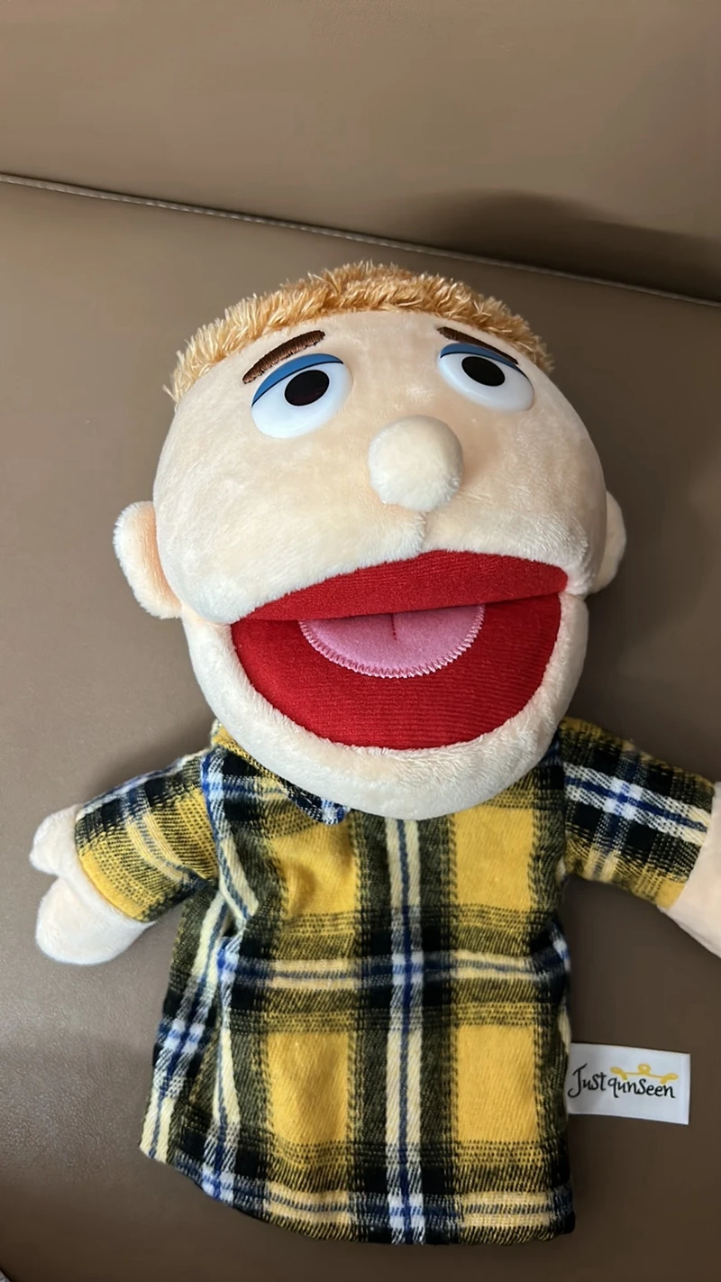

28-33CM Kawaii Family Plush Toys Human-shaped Parents Grandparents Boys and Girls Story-telling Gloves Characters